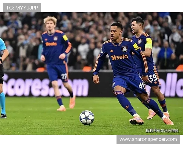 国米亮相欧冠小组赛,状态回暖迎战对手争取小组出线 国米亮相欧冠小组赛,状态回暖迎战对手争取小组出线